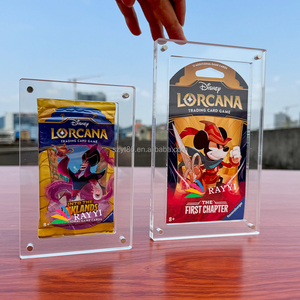 Boîte de présentation transparente personnalisée en acrylique pour <span class=keywords><strong>petit</strong></span> <span class=keywords><strong>tailleur</strong></span> courageux et <span class=keywords><strong>petit</strong></span> <span class=keywords><strong>tailleur</strong></span> pour Lorcana étui portable en acrylique poli - Product Image 4