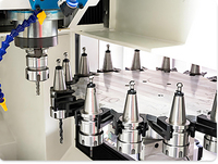 Machine de fraisage CNC de petite taille entièrement fermée 6090, machine de fraisage CNC de métal entièrement automatique avec fonction de changement d'outil automatique