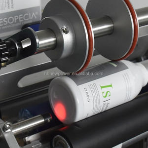 Etiquetadora semiautomática Máquina etiquetadora de envases de botellas de vidrio de aceite esencial Máquina etiquetadora para botellas de agua de plástico - Product Image 4