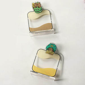 Soporte de Acrílico Personalizado con Clip para Notas, Organizador de Escritorio Transparente para Oficina y Aula, Venta al Por Mayor - Product Image 5