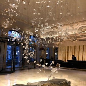 Lampadario Contemporaneo in Vetro ANNO con Petali per Villa di Lusso - Product Image 5