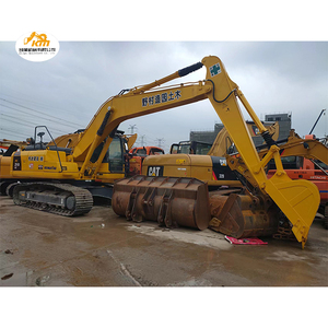 Mini-excavatrice Komatsu PC210LC de haute qualité, excellent état, modèle 2023, godet de 0,8 m, poids opérationnel de 21 000 kg, importée par Komatsu - Product Image 1