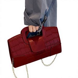 Sac bandoulière vintage en PVC pour femme, forme selle, avec fermeture éclair ornée de cristaux, doublure en cachemire, idéal pour la plage ou les mariages, avec sangle de taille, pour le quotidien - Product Image 1