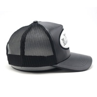 Casquette Trucker Personnalisée par le Fabricant en Cuir PU, 5 Panneaux, avec Logo Patch Brodé en Éponge