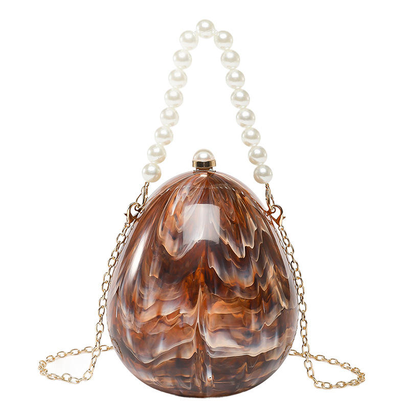 สีน้ำตาล