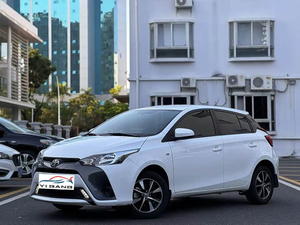 100% Meilleure Qualité, Occasion, pour Vitz SUV RWD Automatique, Intérieur Sombre, 5 Places, Modèle 2021 à Vendre - Product Image 1