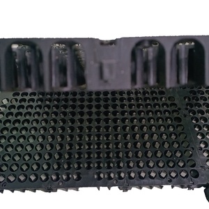 Celle di drenaggio 30mm cella di drenaggio <span class=keywords><strong>per</strong></span> terrazze sistema di celle di drenaggio <span class=keywords><strong>per</strong></span> il paesaggio e il giardino pensile in Thailandia - Product Image 6