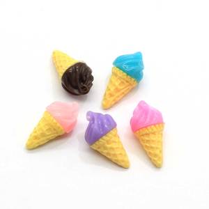 Mignon Alimentaire Cône De Crème Glacée Miniature Résine Charme 3D Petite Crème Glacée D'été - Product Image 2