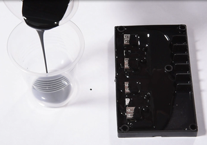 Compuesto de Silicona Negra de Alta Resistencia Dieléctrica de Dos Componentes 1:1 Boqaio para Sellado de Placas de Circuito - Product Image 3