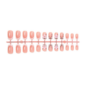 <span class=keywords><strong>Uñas</strong></span> Postizas Francesas Cortas Cuadradas Más Vendidas, <span class=keywords><strong>Uñas</strong></span> Artificiales con Flores 3D, <span class=keywords><strong>Uñas</strong></span> Falsas al por Mayor para Mercados Globales - Product Image 4