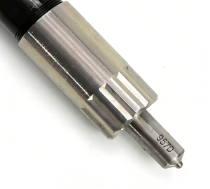 Injektor Bahan Bakar Common Rail Buatan China 095000-6640 6251-11-3200 untuk Mesin Komatsu SAA6D125E WA470 6D125 - Product Image 4