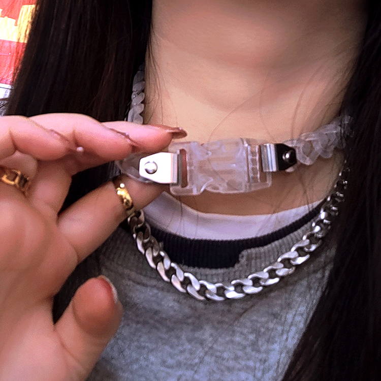 Collana Portacenere A Forma Di Proiettile In Acrilico Trasparente Con Catena E Imbuto Per Riempimento - 3