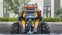 Mini-chargeuse sur pneus 1000 kg, charge nominale 180 kg, charge utile maximale 210 kg, multi-attaches, machine EPA EURO5