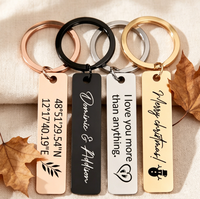 Porte-clés créatif et amusant en métal avec mousqueton, gravure laser, logo personnalisé, cadeau pour couple, vente en gros sur mesure