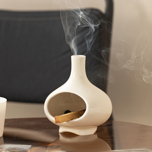 Tùy chỉnh phong cách Bắc Âu bóng trắng gốm ống khói dầu Burner handmade hương liệu khuếch tán cho Yoga thiền thư giãn - Product Image 2