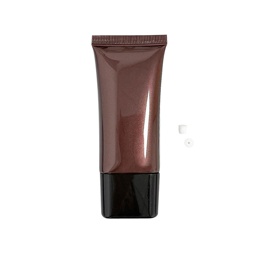 Black ultra flat cap