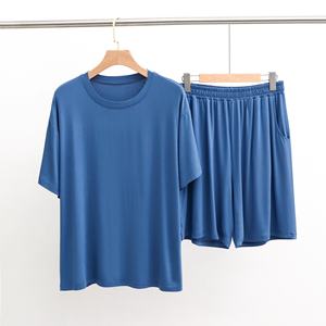 Completo <span class=keywords><strong>pigiama</strong></span> modale in raso Casual <span class=keywords><strong>da</strong></span> <span class=keywords><strong>uomo</strong></span> taglie forti girocollo a maniche corte a due pezzi elasticizzato e <span class=keywords><strong>pantaloncini</strong></span> <span class=keywords><strong>da</strong></span> casa - Product Image 2