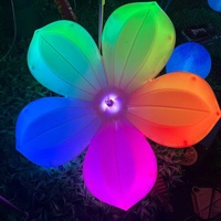 Lampu Bunga Artifisial Bercahaya Dekorasi Terowongan Waktu Desain Kapok Bentuk Hati Besar Tahan Air Berperingkat IP65 Warna Variabel