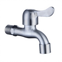 Robinet en acier inoxydable 304 au design minimaliste moderne avec ouverture rapide et fonction eau chaude/froide pour usage en piscine de lavage de sols