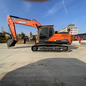 Excavadora de orugas Doosan DX225 hidráulica usada con buena función maquinaria pesada usada excavadora Doosan DX225 barata a la venta - Product Image 1