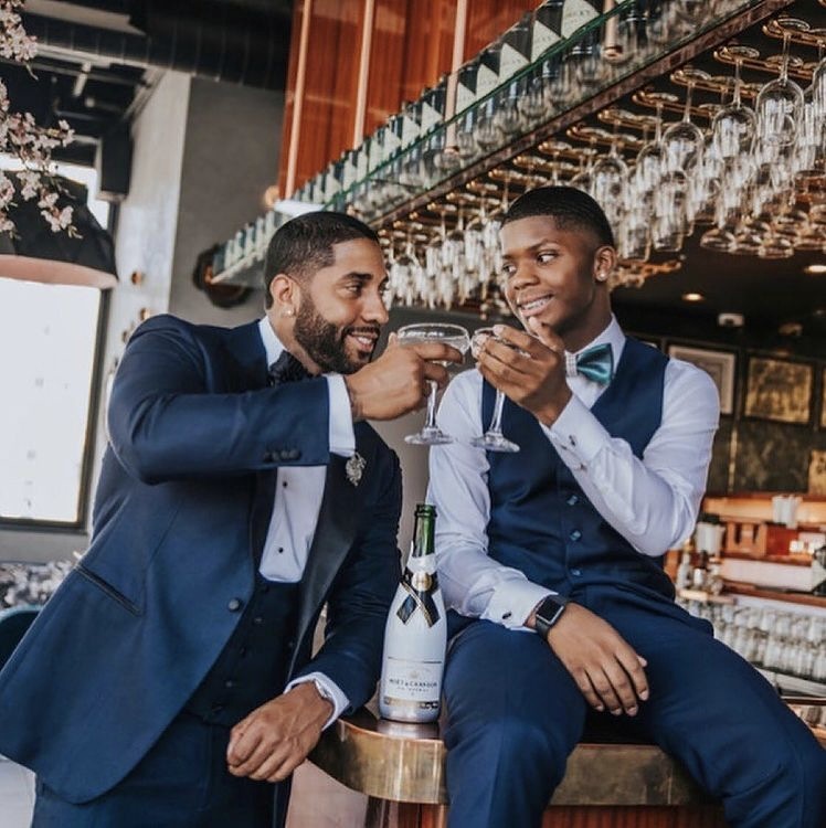 Set Smoking Uomo: Canotta, Cravatta E Fazzoletto Paisley Color Sangria - Perfetto Per Abito Da Sposa E Ballo - Foto 2