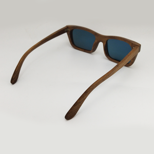 Lunettes de soleil en noyer noir de haute qualité avec logos personnalisés et une variété de couleurs de verres. Autres articles divers - Product Image 5