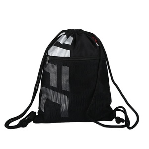 Sacs à <span class=keywords><strong>dos</strong></span> <span class=keywords><strong>de</strong></span> sport et <span class=keywords><strong>de</strong></span> shopping personnalisés, imperméables, réutilisables, en polyester et nylon 210D, avec cordon <span class=keywords><strong>de</strong></span> serrage et logo - Product Image 1