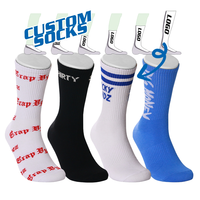 Chaussettes personnalisées pour hommes, noires et blanches, en tricot, chaussettes de sport, broderie jacquard, lettres, coton, chaussettes de course pour hommes