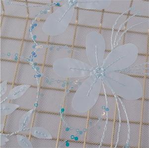 Largeur <span class=keywords><strong>140</strong></span> <span class=keywords><strong>cm</strong></span> Polyester <span class=keywords><strong>Blanc</strong></span> paillettes fleur Broderie Maille Tissu laser puces tulle Dentelle Tissu pour robe de mariée cheongsam - Product Image 5