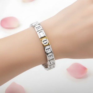 Pulsera de Acero Inoxidable Personalizada con Dijes Italianos, Cadena de Mano con Dijes Redondos con Letras, DIY para Mujer, Regalos de Navidad - Product Image 2