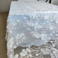 Nappe élégante en broderie florale bleu clair |   Housse de table ronde de luxe sur mesure pour mariage et banquet