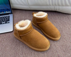 <span class=keywords><strong>Bottes</strong></span> <span class=keywords><strong>de</strong></span> <span class=keywords><strong>neige</strong></span> en cuir véritable pour femmes, personnalisées OEM, vente en gros, <span class=keywords><strong>bottes</strong></span> d'hiver chaudes doublées <span class=keywords><strong>de</strong></span> fourrure, bottines à semelle antidérapante, mini classiques pour femmes - Product Image 5