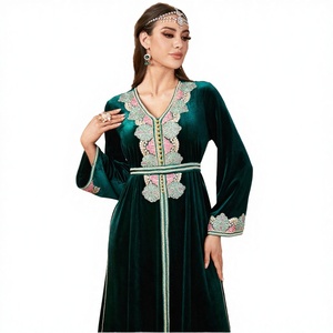 Robe Abaya de luxe pour femmes musulmanes Zaynab en polyester avec motif dessiné à la main, tissu respirant pour le Ramadan, mode Dubaï - Product Image 2