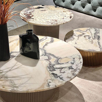 Ensemble de tables basses rondes en marbre haut de gamme avec des tailles personnalisables pour la décoration d'hôtel et de maison