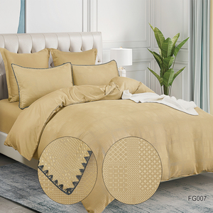 Copripiumino Boho Queen con Ricami Shabby Chic, Set di Biancheria da Letto con Fiori Intagliati, Copripiumino Trapuntato Queen per Tutte le Stagioni - Product Image 5