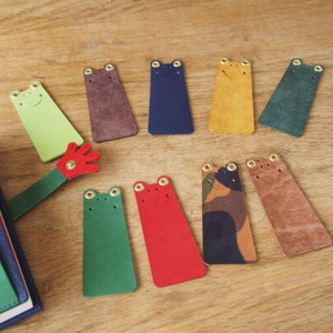 Marcapáginas de cuero creativo personalizable, marcapáginas de rana de dibujos animados, pequeño regalo divertido, separador de páginas para lectura. - Product Image 4
