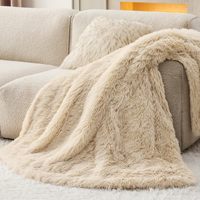 Gemütliche 100% Polyester gestrickte flauschige Nerz werfen feste Muster Pelz Topper für Decken