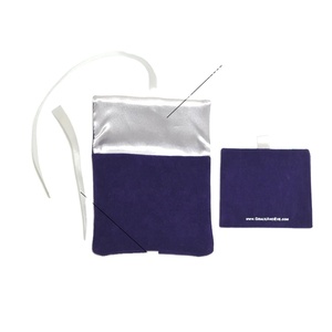 กระเป๋าใส่เครื่องประดับกำมะหยี่สีม่วงเข้มสุดหรู พร้อมแผ่นรองต่างหู - Product Image 1