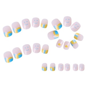 Faux ongles à presser personnalisés style français, 24 pièces, courts, portables, pour étudiants, vente en gros - Product Image 5
