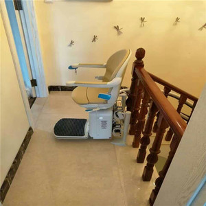 <span class=keywords><strong>Silla</strong></span> Salvaescaleras Curva <span class=keywords><strong>para</strong></span> Interiores y Exteriores <span class=keywords><strong>de</strong></span> 150 kg con <span class=keywords><strong>Precio</strong></span> Económico - Product Image 4