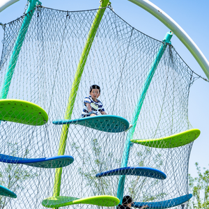Custom Rope Net Kletter struktur Climber Style Künstlerische Installation Spielplatz für Indoor-und Outdoor-Abenteuer - Product Image 6