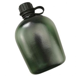 Échantillon gratuit : Gourde tactique portable en toile et métal pour le sport et le camping, avec tasse et housse en toile - Product Image 4