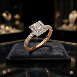 Anillo de compromiso y boda de lujo con diamante de corte princesa cultivado en laboratorio certificado IGI, halo y banda pavé, en plata 925/935 y oro de 10K/14K/18K - Product Image 1