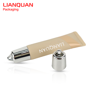 หลอดลิปกลอสพลาสติกสีชมพูขนาด 15 มล. สำหรับบรรจุภัณฑ์เครื่องสำอางแบบหลอดพร้อมสายคล้องลูกปัดสำหรับงานสกรีน - Product Image 2