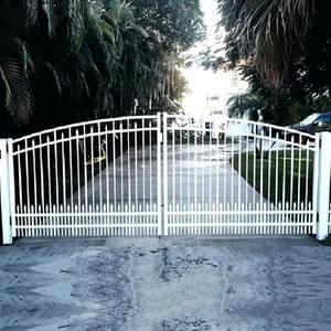 Factory Supply High Quality Modern Security Iron Rolling Gate Design Wrought Iron Metal Gates