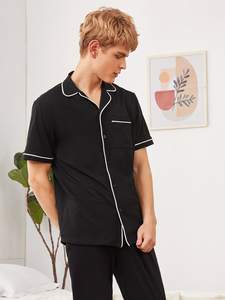 Camicie da <span class=keywords><strong>uomo</strong></span> a maniche corte da notte da <span class=keywords><strong>uomo</strong></span> all'ingrosso con pantaloni Set da <span class=keywords><strong>pigiama</strong></span> da <span class=keywords><strong>uomo</strong></span> classico in cotone da salotto - Product Image 2