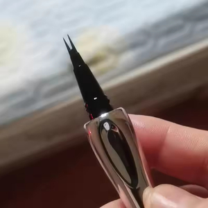 Support OEM Stylo à sourcils personnalisé avec 2 pointes fourchues Prix d'usine Crayon à sourcils liquide végétalien Maquillage de beauté - Product Image 1