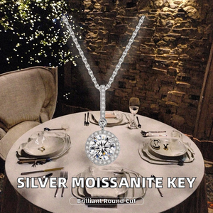 Collier pendentif clé en argent sterling 925 avec moissanite carat FUSE – Décoration de mode haut de gamme, idéal pour couple, anniversaire - Product Image 2
