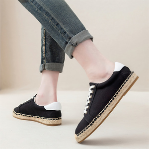 <span class=keywords><strong>Zapatillas</strong></span> de lona negras para hombre, con punta cerrada, <span class=keywords><strong>cordones</strong></span> blancos en contraste, suela trenzada, calzado informal de verano para exteriores. - Product Image 5