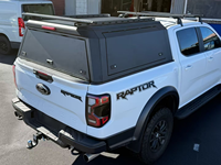 Capot de benne en aluminium pour camion, installation sans perçage, ajustement universel, fenêtres latérales coulissantes, 4x4, hardtop durable, étanche, personnalisable